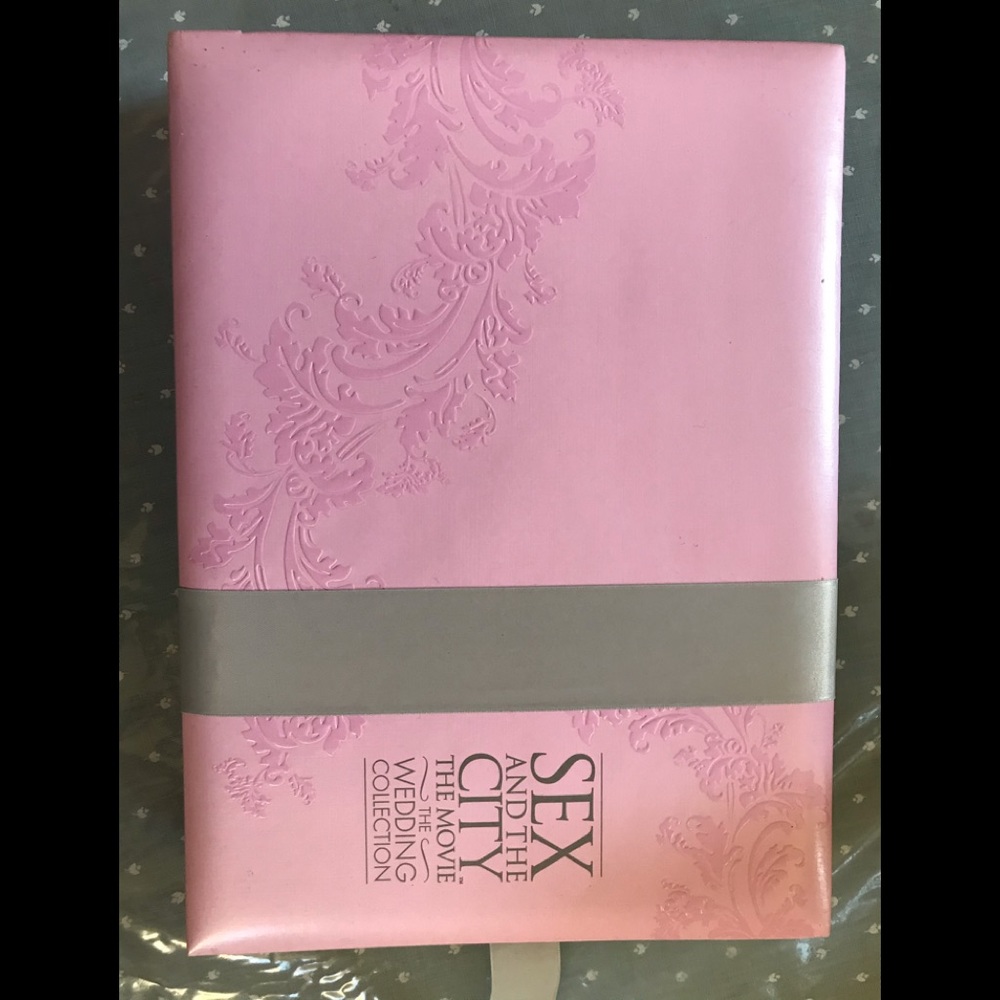 Sex and the city wedding collectn limited edition